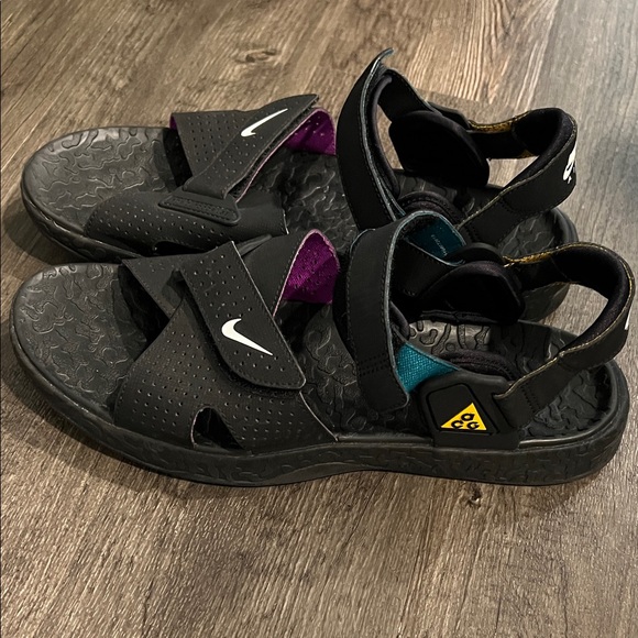 Nike Deschütz Air Black Adjustable Sandals - Picture 2 of 4